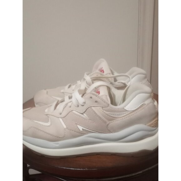 WMNS New Balance 57/40 Sea Salt Incense W5740GVC W Sz 7 Sneakers Running Shoes - Picture 7 of 10